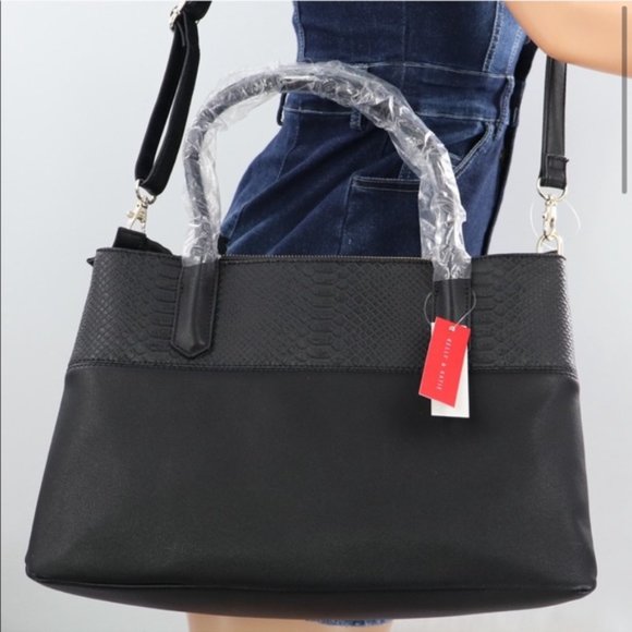 💎✨NEW✨💎 Crossbody Satchel - Picture 3 of 16